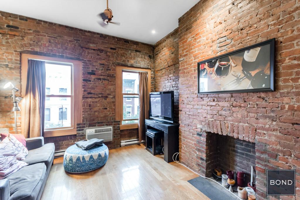 Primary Photo - 217 E 5th St