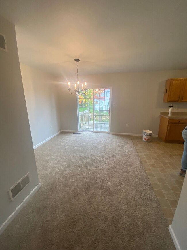 Building Photo - 3 br, 1.5 bath House - 599 WOOD DUCK DRIVE