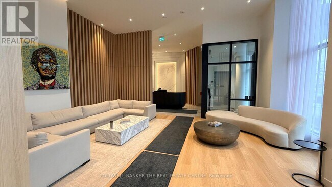 Building Photo - 3009 Novar Rd