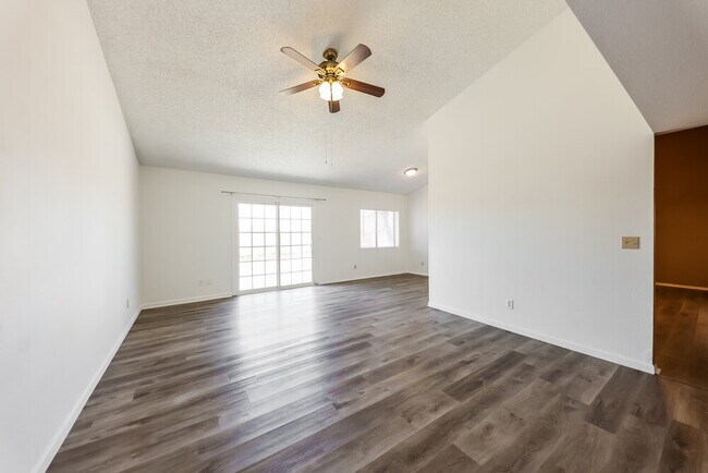 Foto del edificio - 8539 W Diana Ave