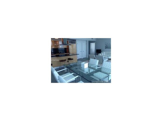 Foto del edificio - 6899 Collins Ave