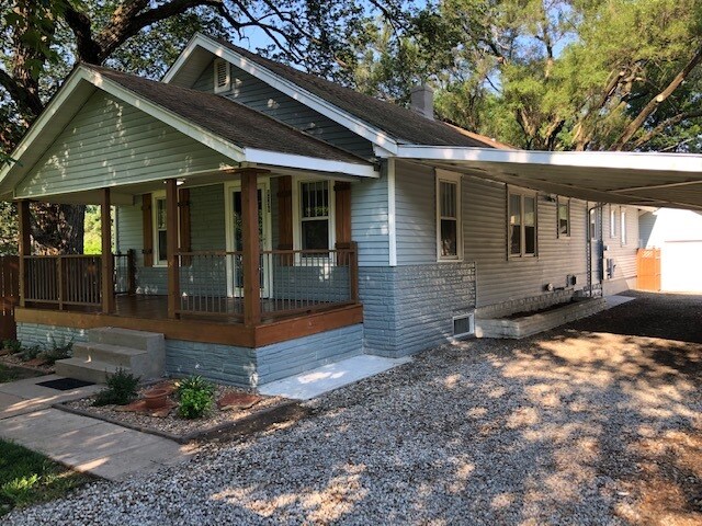 Building Photo - 4759 N Seneca St