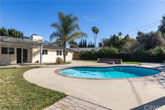Primary Photo - 6255 Jumilla Ave