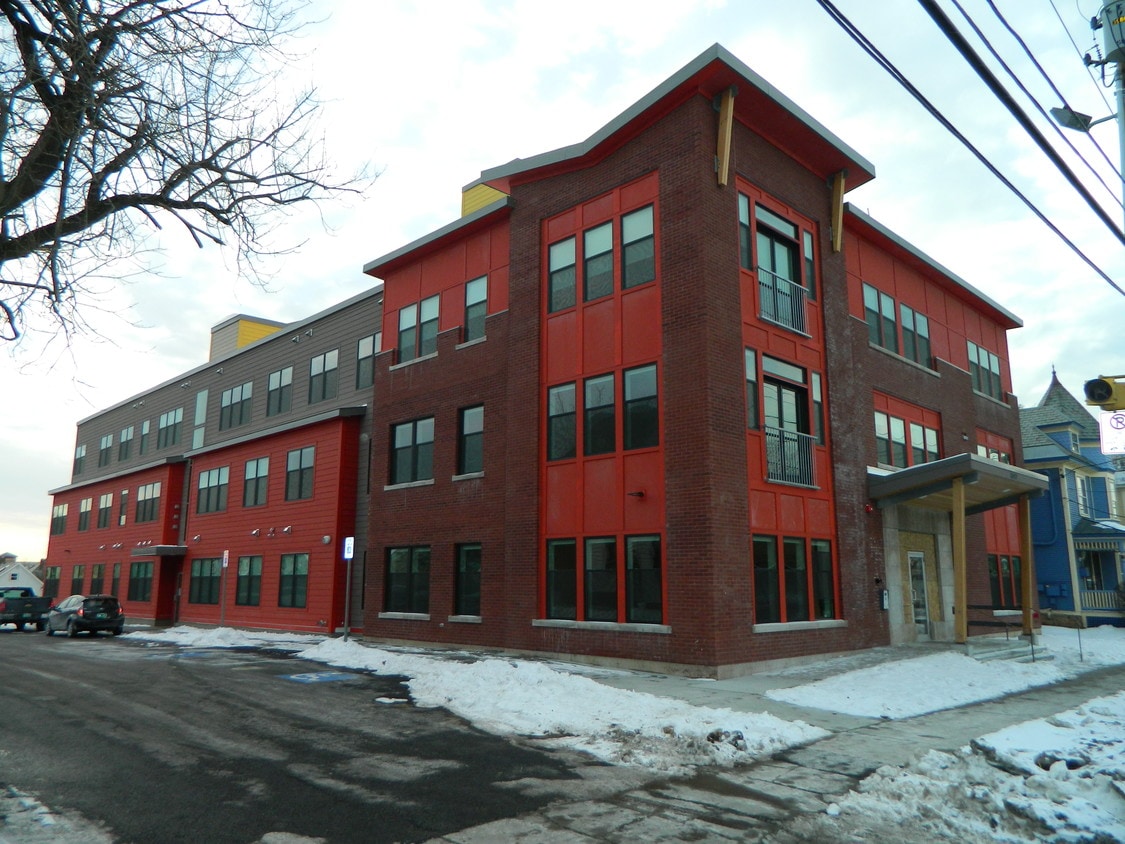 $1600 / 2br - 750ft2 - 2 Bedroom Apartment - 247 Pearl St