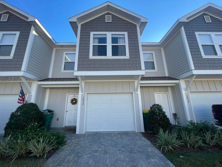 Foto principal - 1832 Stable Ln