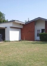 Building Photo - 2720 NW 49th St