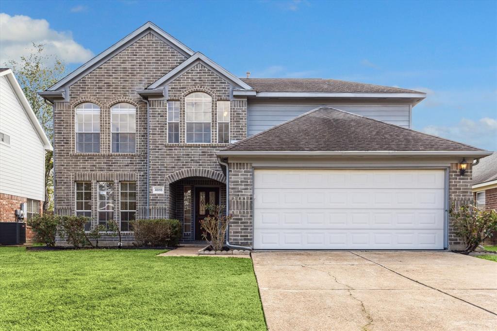 Foto principal - 4910 Sterling Crossing