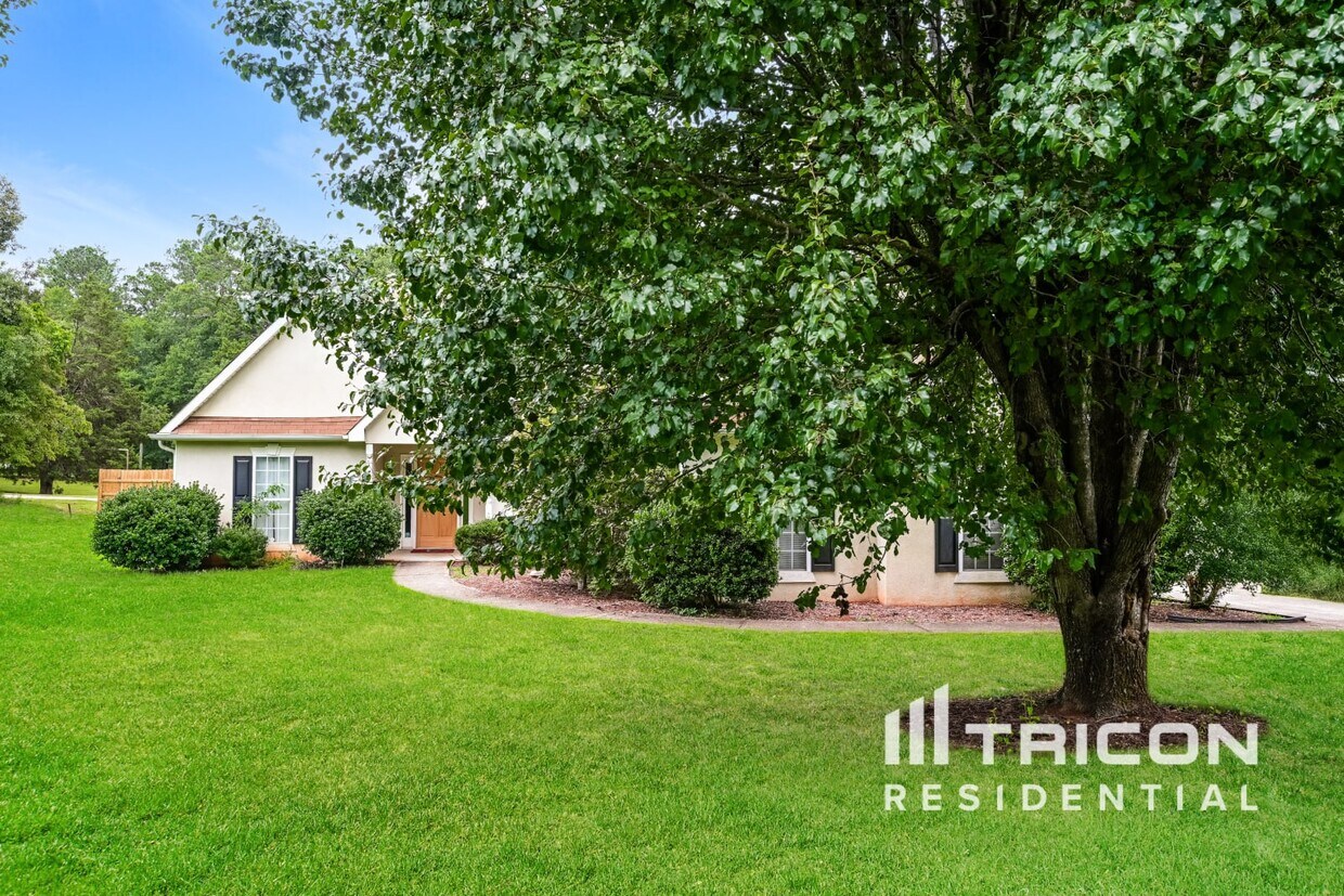 Foto principal - 101 Trailwood Ln