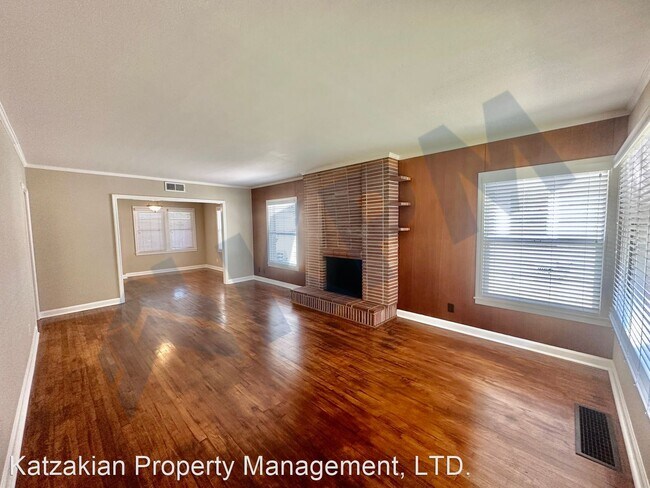 Building Photo - 3 br, 1.5 bath House - 811 W Rose Street