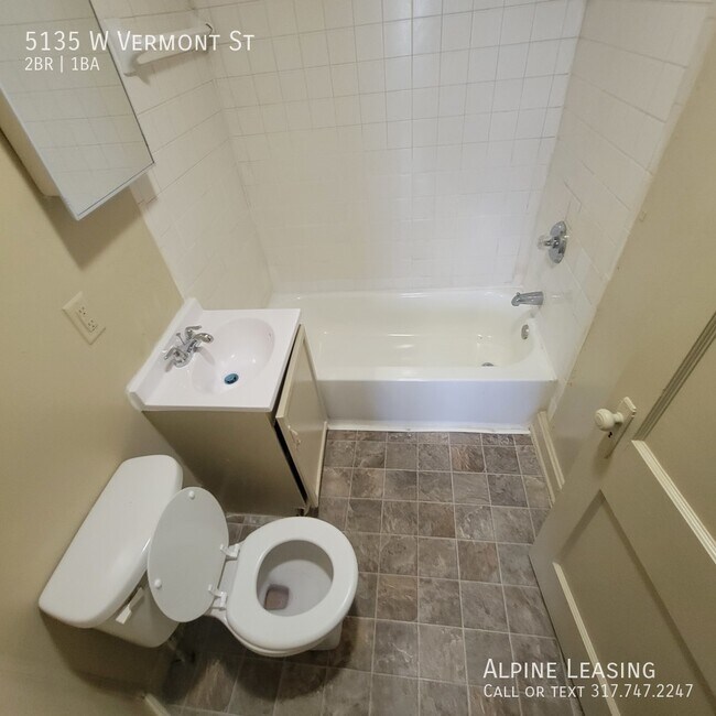 Foto del edificio - Westside 2 Bedroom home.