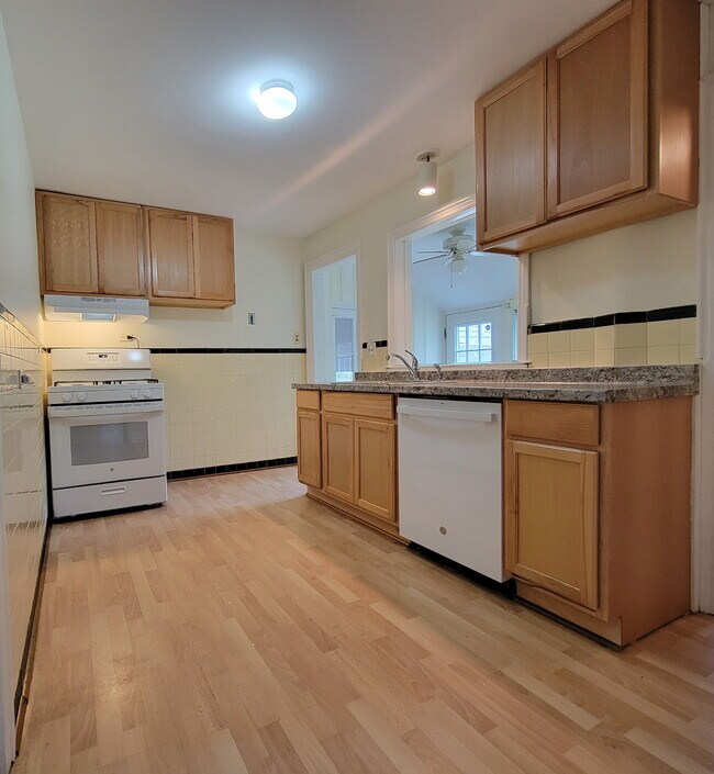 BBright and Clean Kitchen - 162 Short Hills Ave