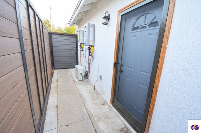 Foto del edificio - 7926 Northgate Ave