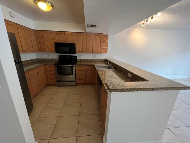 Foto del edificio - 5221 Geneva Ct