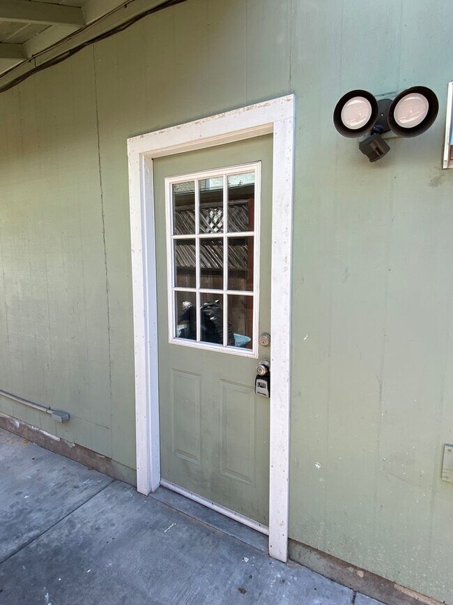 Foto del edificio - Charming Granny Unit in the Heart of the E...