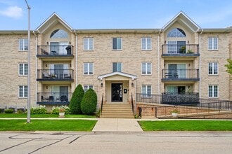 Building Photo - 9400 S 79th Ave