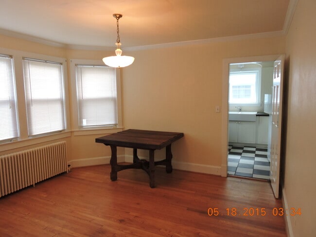 Building Photo - Close to UMW Main Campus!