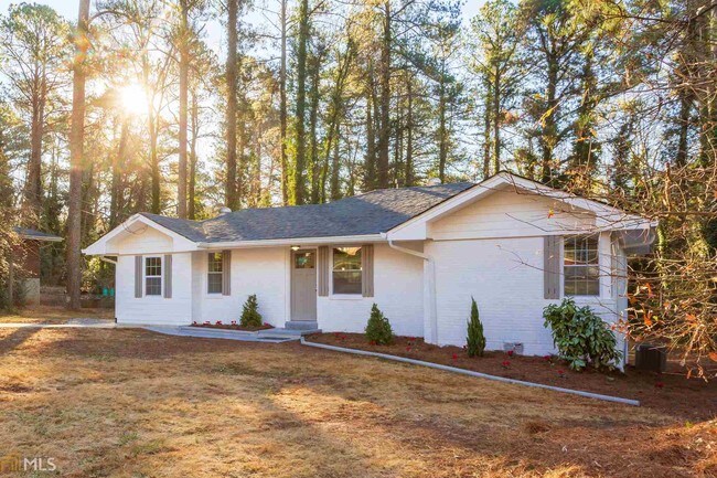 Building Photo - 3395 Jackson Dr