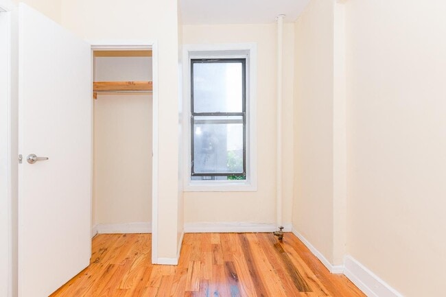 Building Photo - 134 Boerum St