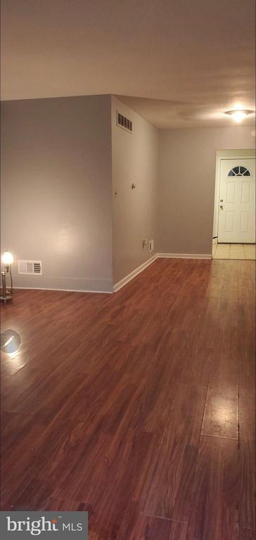 Foto principal - 40 Rose Ln