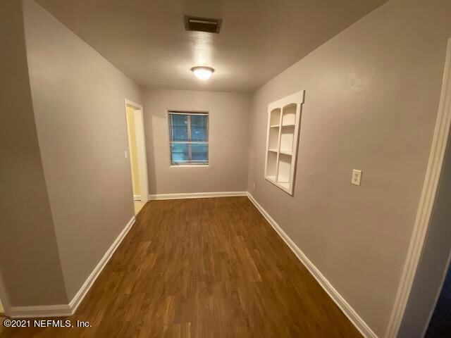 Foto del edificio - 5068 Kingsbury St