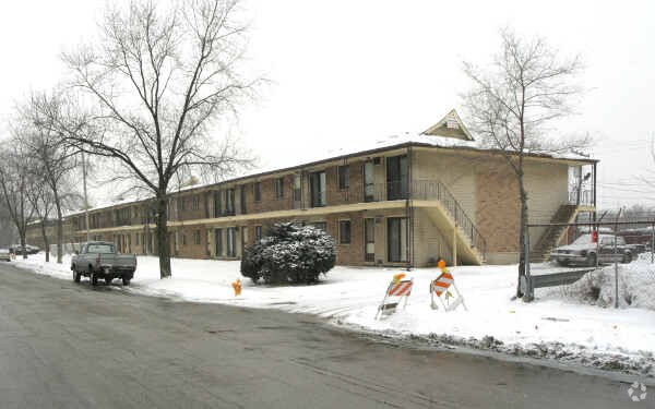 Building - 279 W 154th St