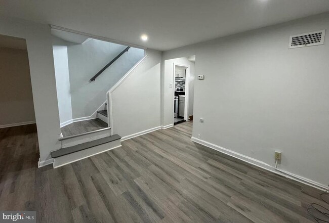 Foto del edificio - 2630 McCarey St