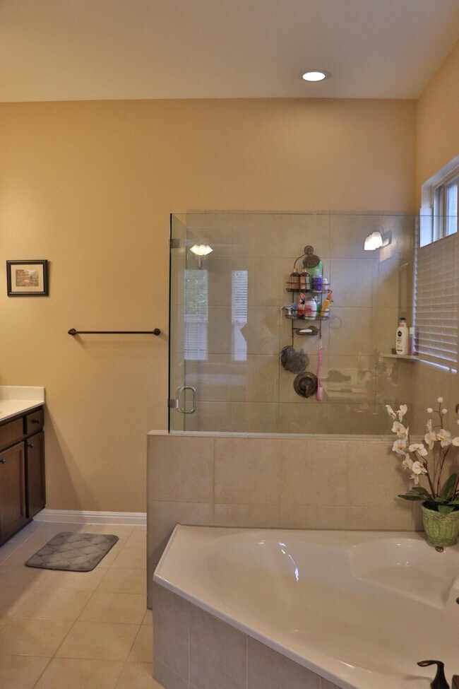 Building Photo - 1400 Little Elm Trl