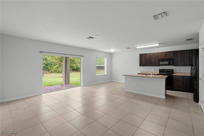 Foto del edificio - 2709 Loreto Ct