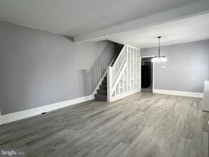 Building Photo - 434 Pierce St