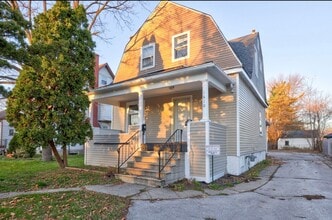 Building Photo - 1610 Court St