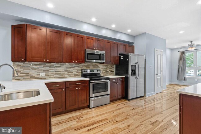 Foto del edificio - 823 N 15th St