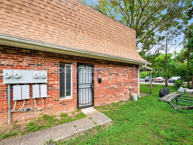 Building Photo - 4923 Myers Rd