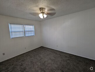 Building Photo - 535 42nd St