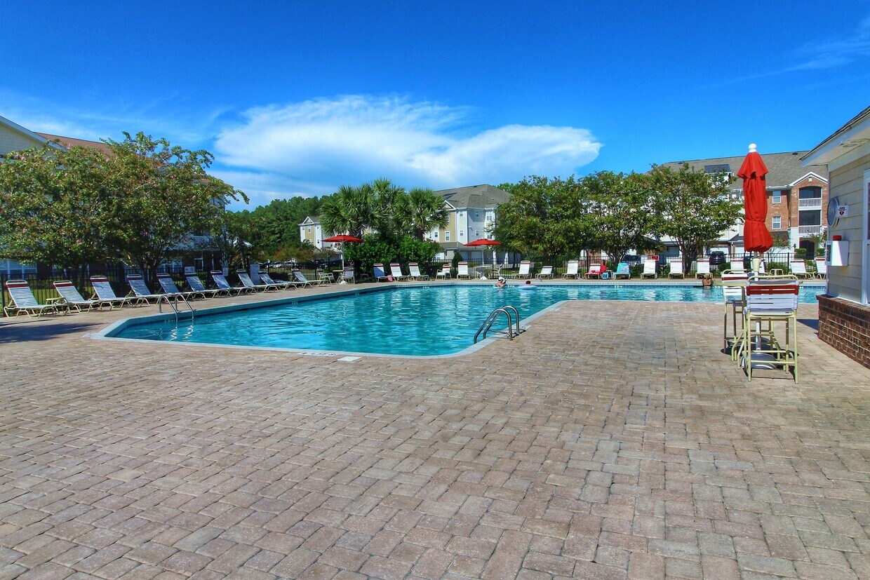 Foto principal - 6203 Catalina Dr