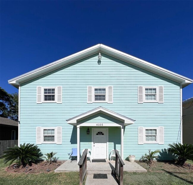 Building Photo - 4105 Ross Ave