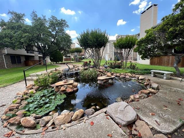 Foto del edificio - 4748 Old Bent Tree Ln