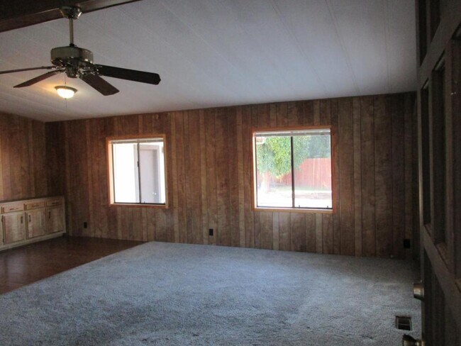 Foto del edificio - 26205 Frazier St