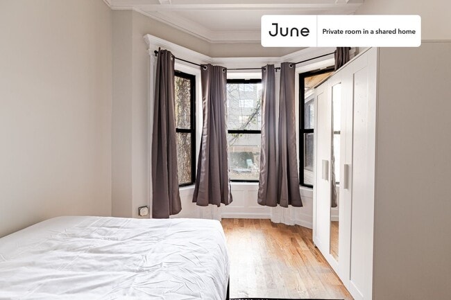 Foto del edificio - Room in Shared 3 bed/2 bath home
