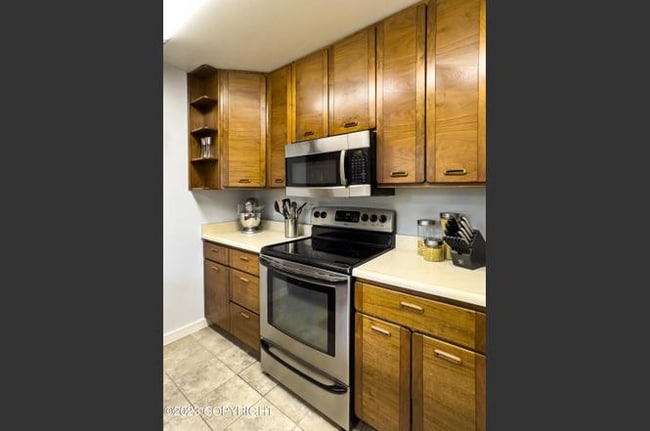 Building Photo - 8217 Birch Ln