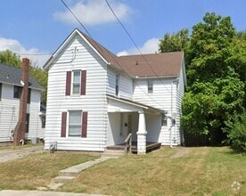 Building Photo - 542 Haller St