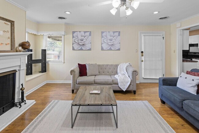 Building Photo - 1252 Mt Moriah Rd