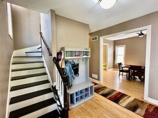 Foto del edificio - 2732 N Downer Ave
