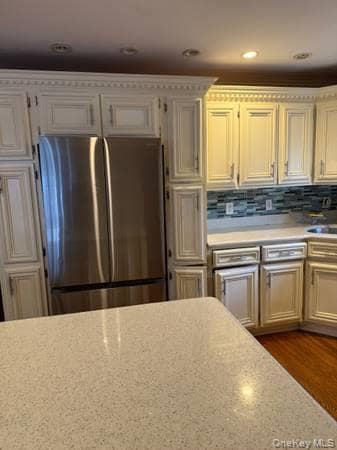 Building Photo - 65 Prospect St