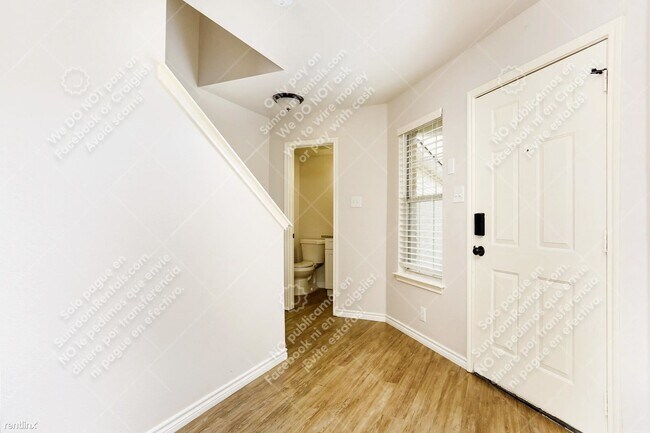 Building Photo - 3 br, 2.5 bath House - 8112 Hoovers Bnd
