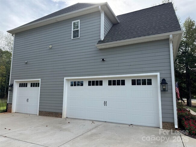 Foto del edificio - 3011 Waxhaw Crossing Dr