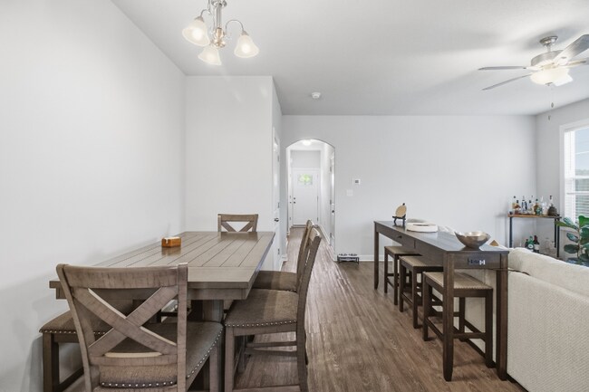 Foto del edificio - 2013 Folkstone Wds Ln