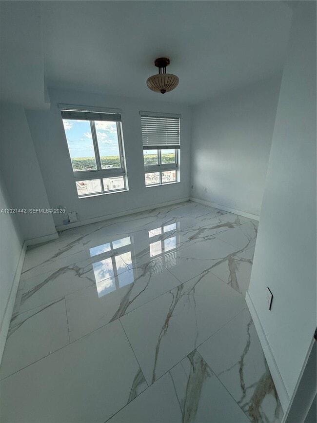 Foto del edificio - 7350 SW 89th St