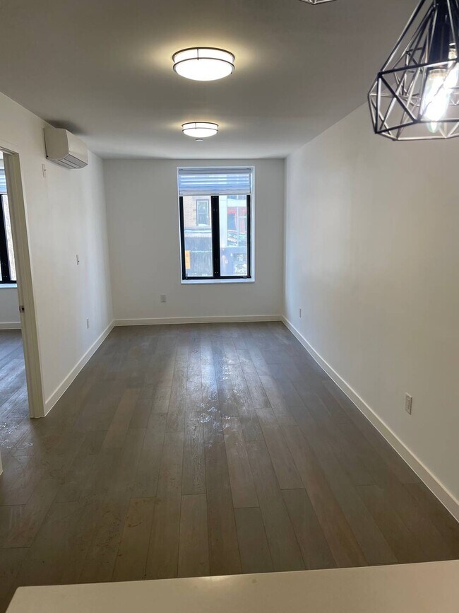 Building Photo - 1019 Bedford Ave