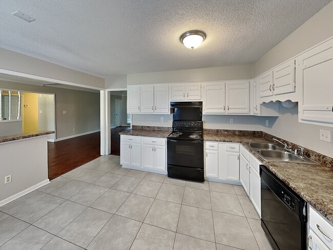 Building Photo - 6623 Cherry Bark Dr