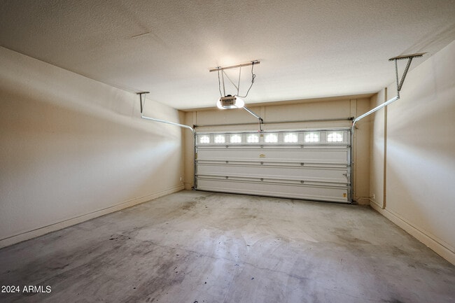 Building Photo - 4377 E Morrow Dr